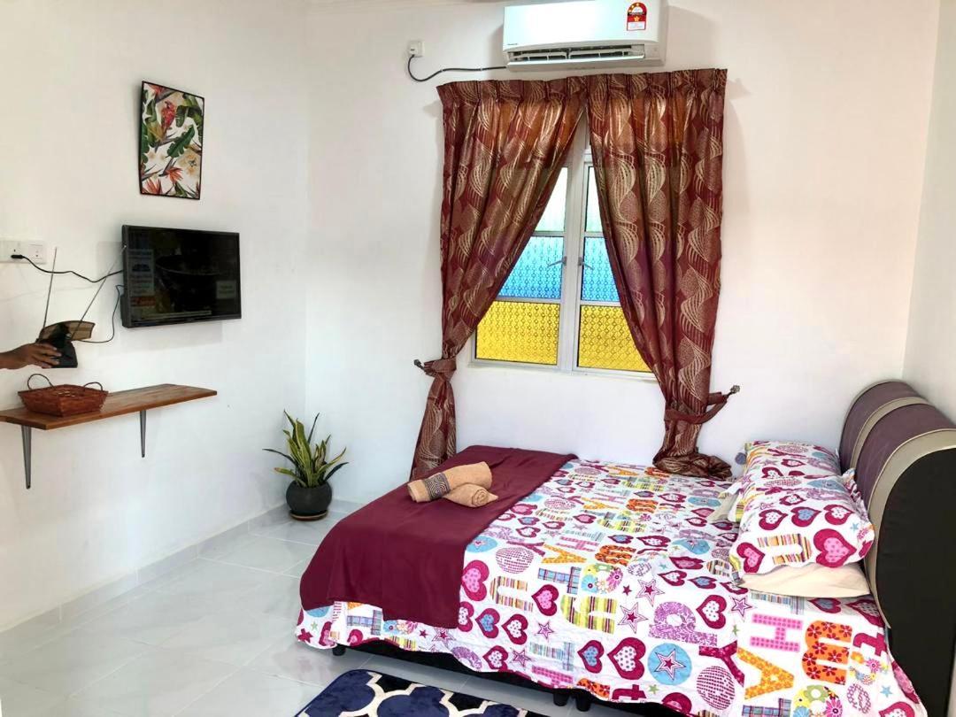 Lakse Inn Homestay Kampong Pengkalan Maras Exterior foto