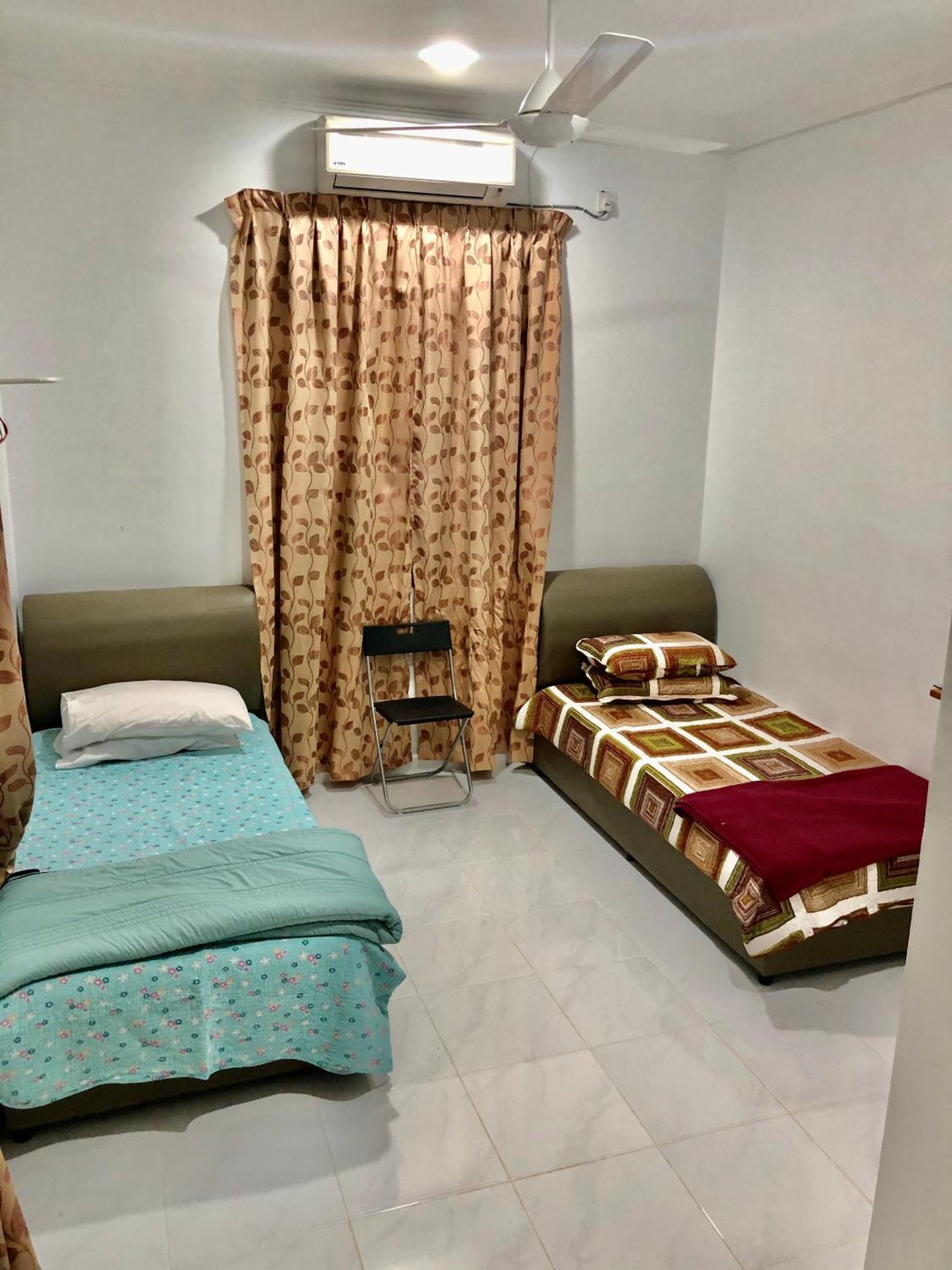 Lakse Inn Homestay Kampong Pengkalan Maras Exterior foto