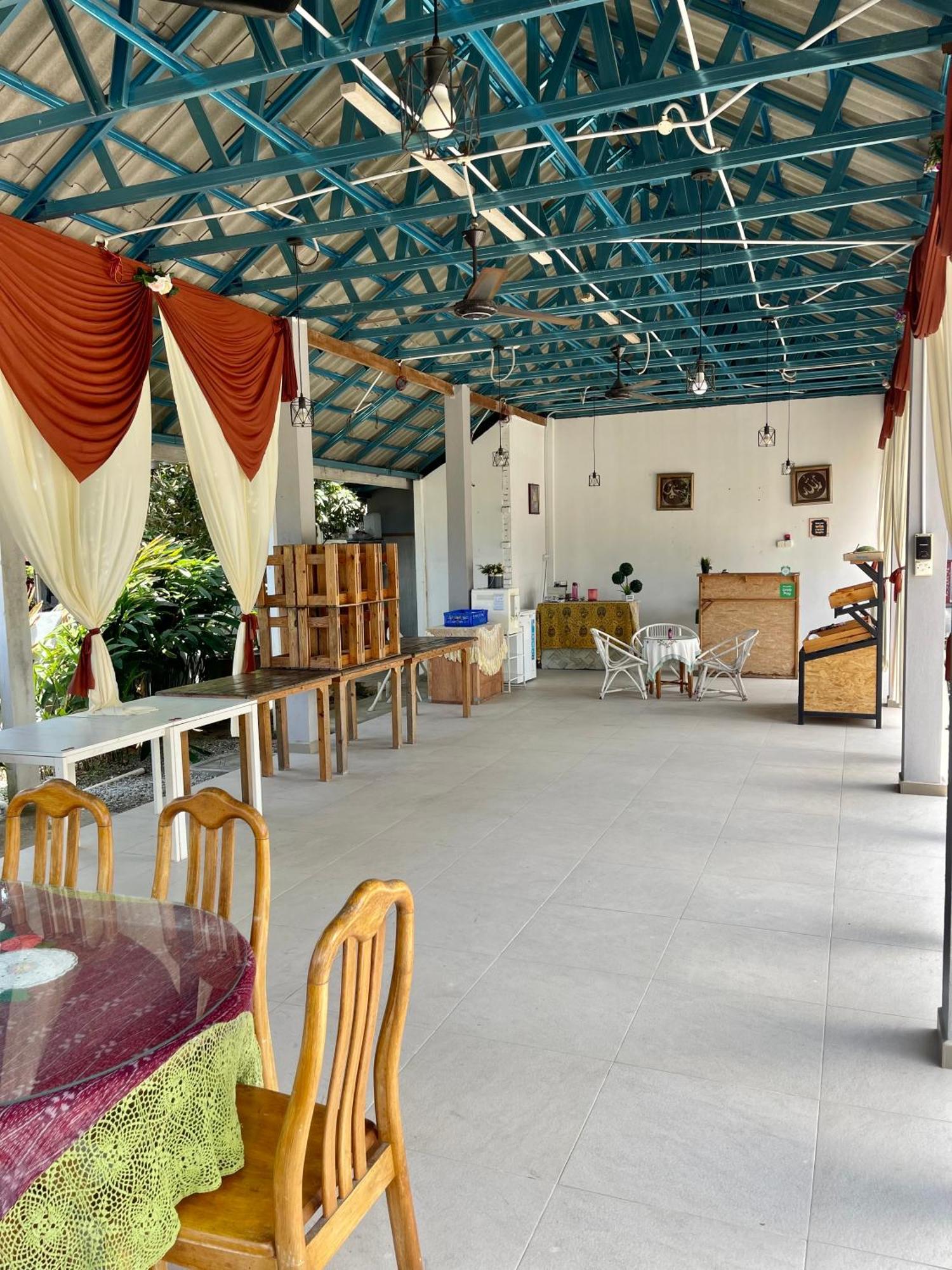 Lakse Inn Homestay Kampong Pengkalan Maras Exterior foto