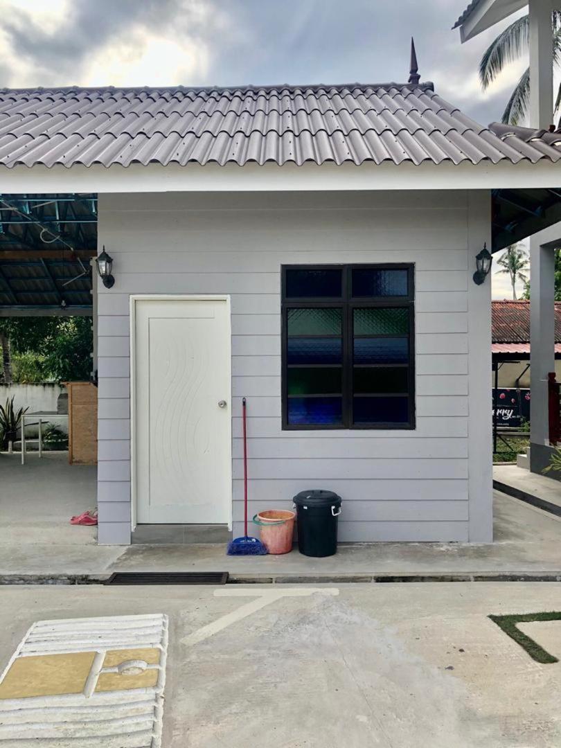 Lakse Inn Homestay Kampong Pengkalan Maras Exterior foto